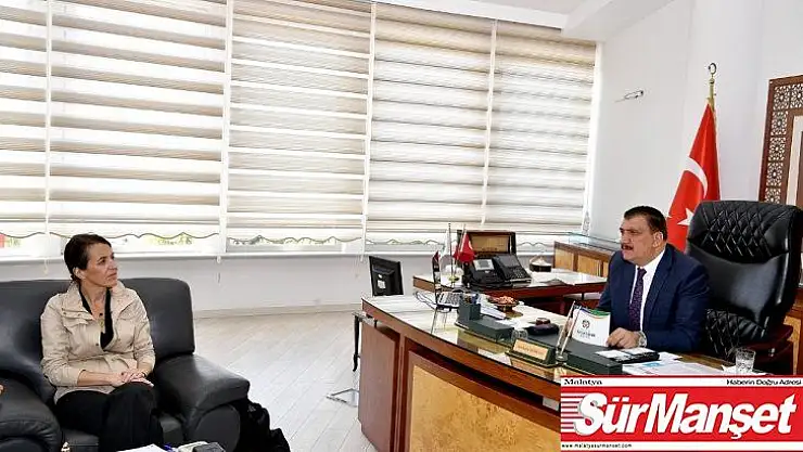 Uluslararası Anıtlar ve Sitler konseyi heyeti Başkan Gürkan'ı ziyaret etti