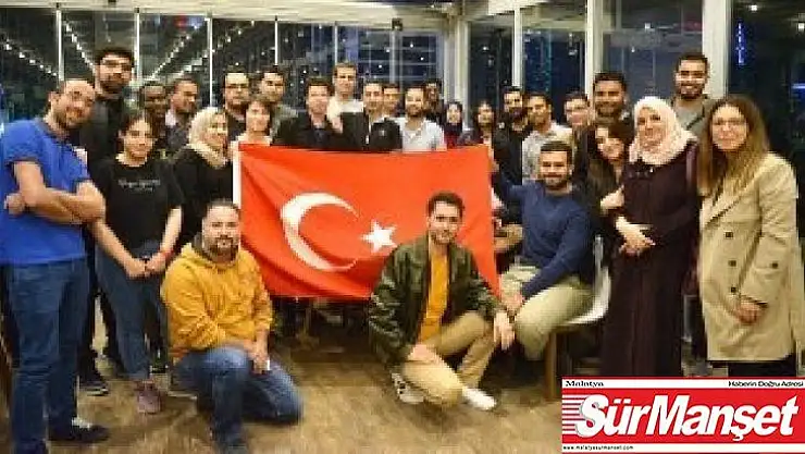 Uluslararası öğrencilerden milli maç heyecanı