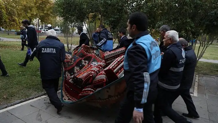 UNESCO'nun Dünya Kültür Mirası Listesi'ndeki tarihi surların dipleri ve burçlardaki işgaller sonlandırıldı