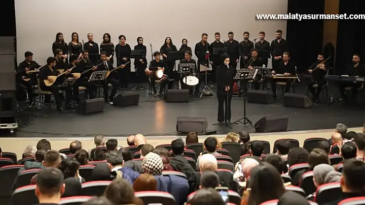 Üniversite öğrencilerinden konser