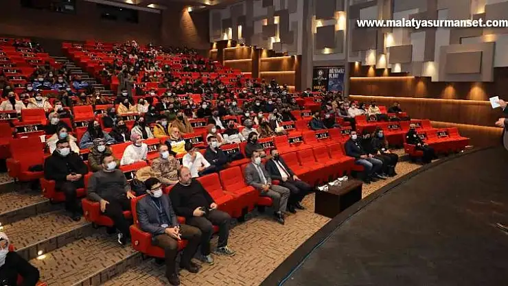 Üniversitede uyuşturucu ile mücadele konferansı