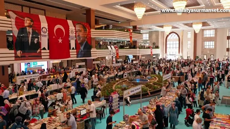 Usta kalemlerin okuyucuyla buluşmaları sürüyor