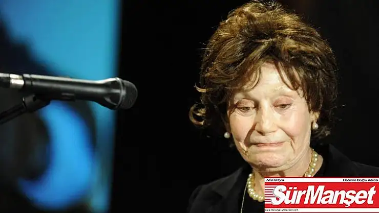 Usta tiyatrocu Yıldız Kenter hayatını kaybetti