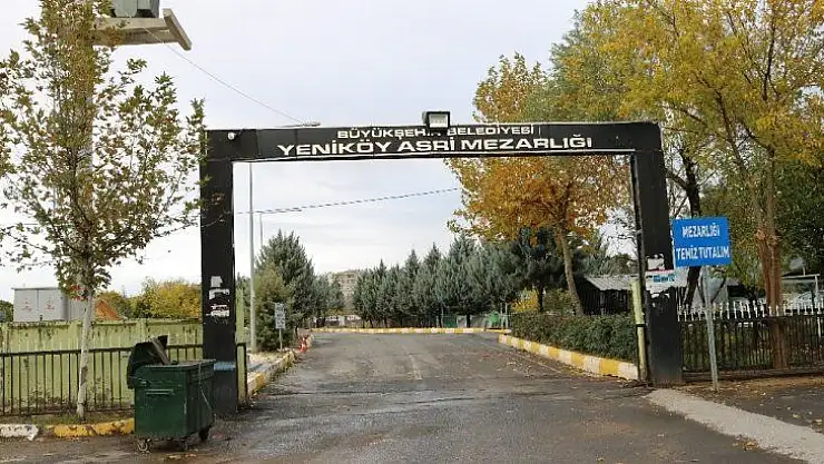 Uyuşturucu kullanıcıları mezarlıkları kendilerine mesken tuttu