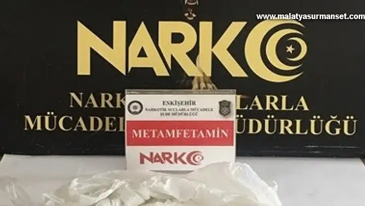 Uyuşturucu madde ele geçirilen apartta 4 kişi yakalandı