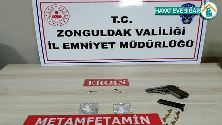 Uyuşturucu ve silahla yakalandılar