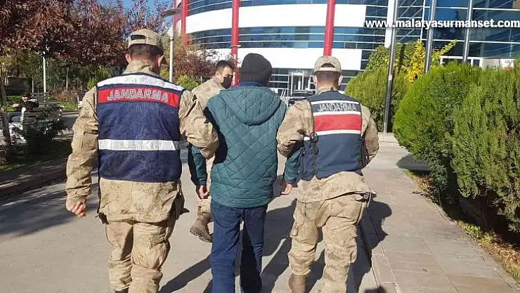 Uyuşturucudan gözaltına alınan şahıs adliyeye sevk edildi