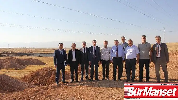Vali Baruş kuru kayısı lisanslı depoculuk inşaatında incelemelerde bulundu