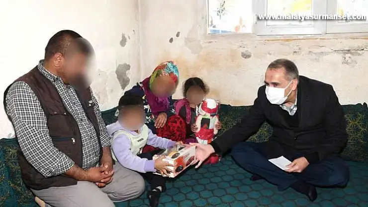 Vali Çuhadar'dan ihtiyaç sahibi ailelere 'çat kapı' ziyaret