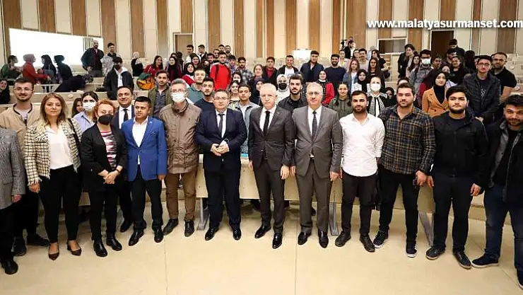 Vali Davut Gül, GAÜN öğrencileriyle bir araya geldi