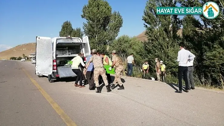 Van'da trafik kazası: 2 ölü, 5 yaralı