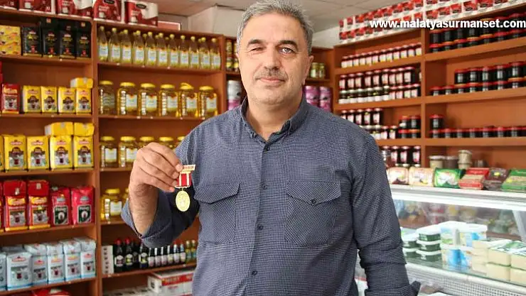 Vatan için gözünü feda eden gazi Saydam 'Vatana diğer gözümü, bacağımı, kolumu ve tüm varlığımı da veririm'