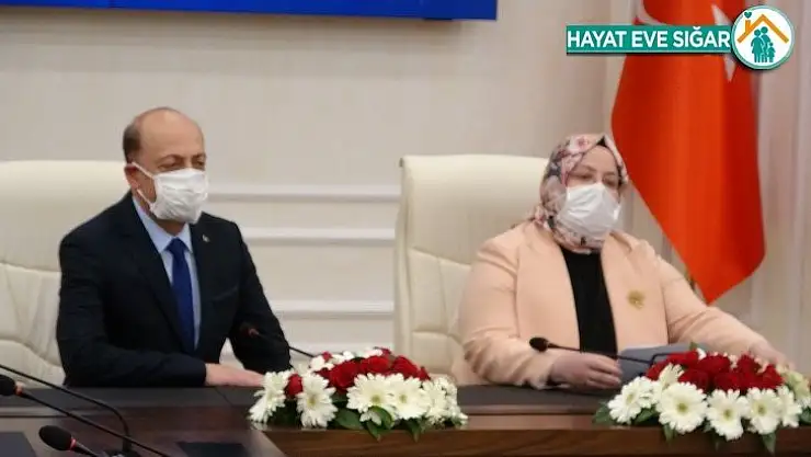Vedat Bilgin Çalışma ve Sosyal Güvenlik Bakanlığı görevini devraldı