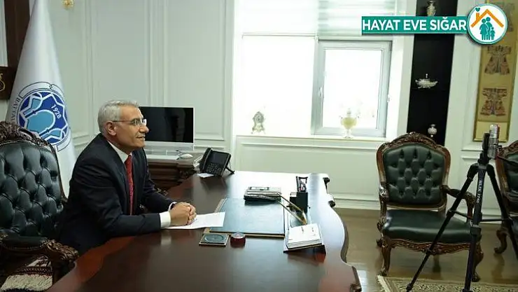 Video konferans görüşmesi ile başkanın koltuğunu devir aldı