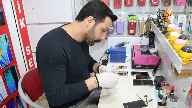 Virüs Çin'de üretilen telefon aksesuarlarına ilgiyi azalttı