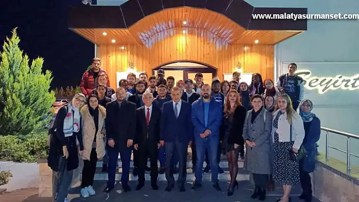 Yabancı öğrenciler için 'hoş geldiniz' yemeği