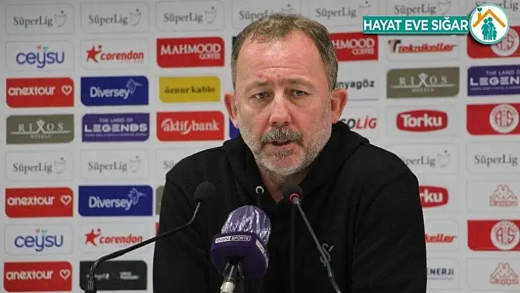 Yalçın: 'Yarım pozisyonu olmayan takımdan gol yedik