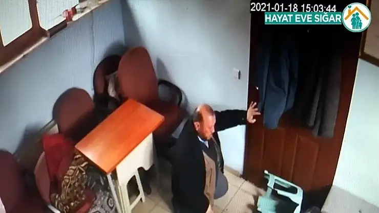 Yardım başvurusuna geldiği muhtarlıkta kalp krizinden hayatını kaybetti