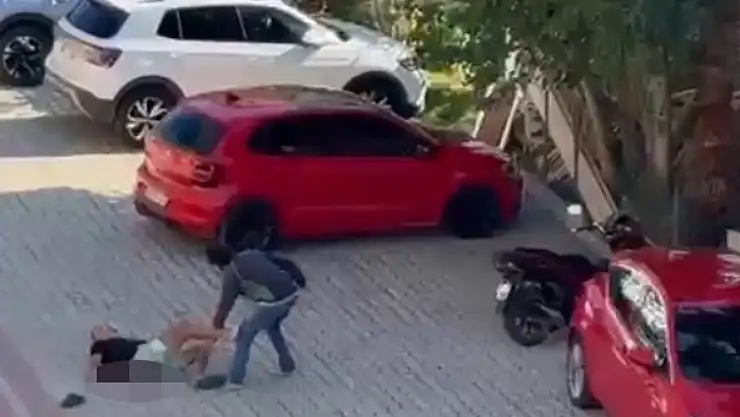 Yaşlı Adamı Sokak Ortasında Defalarca Bıçaklayıp Öldürdü