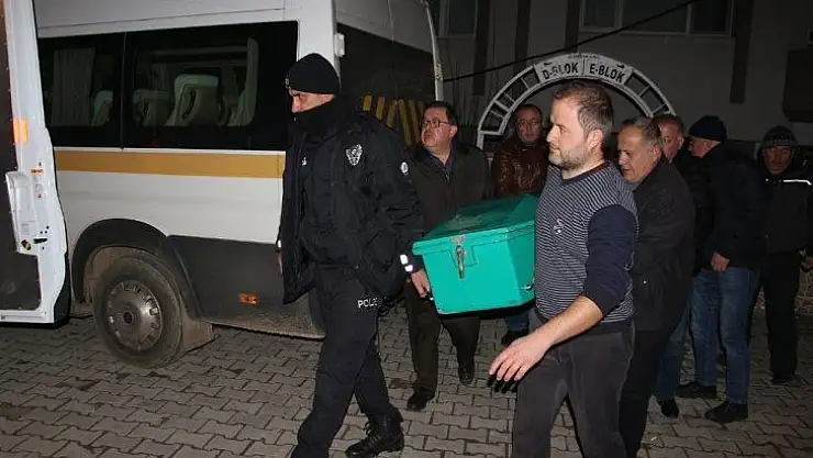 Yaşlı kadın evinde ölü bulundu