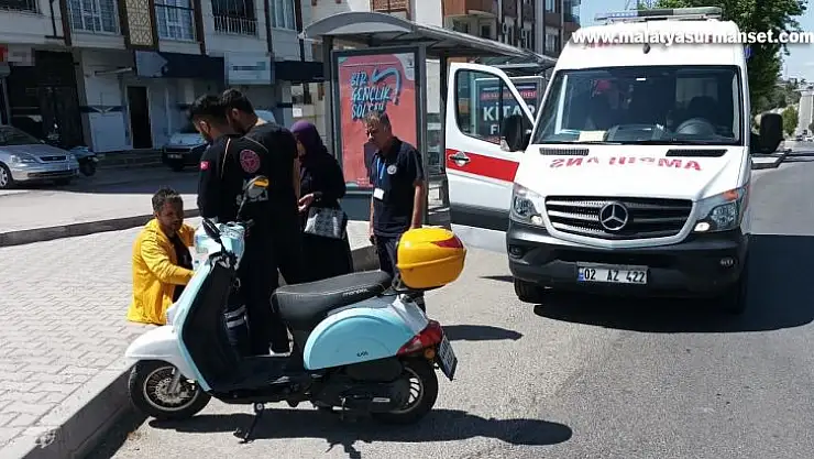 Yayaya çarpmamak için motosikleti devirdi: 1 yaralı