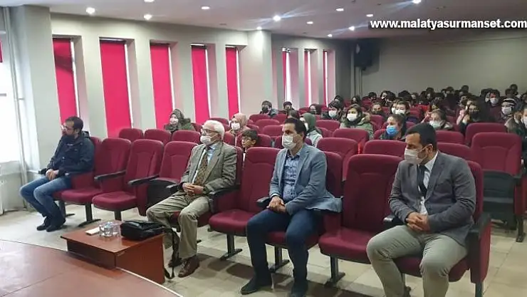 Yazar Ercüment Asaf Yanıç'tan Antep Harbi konferansı