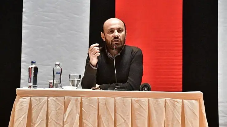 Yazar yağmuru devam ediyor