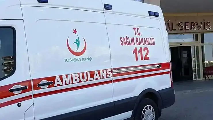 Yazıhan'da Kontrolden Çıkan Otomobil Devrildi 4 Yaralı  1 Ölü