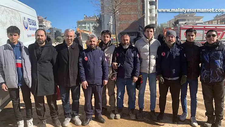 Yedi Başak Derneği depremde vatandaşları yalnız bırakmadı