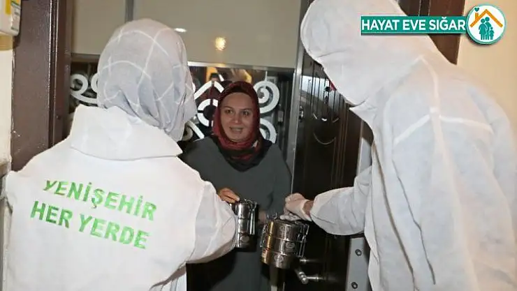 Yemekler komşular için pişecek