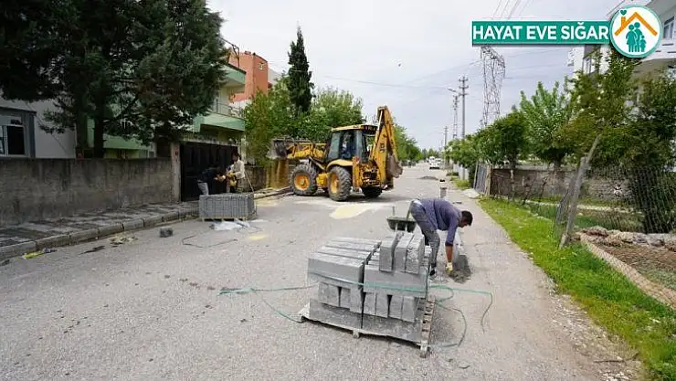 Yeni Mahallede kaldırım çalışması