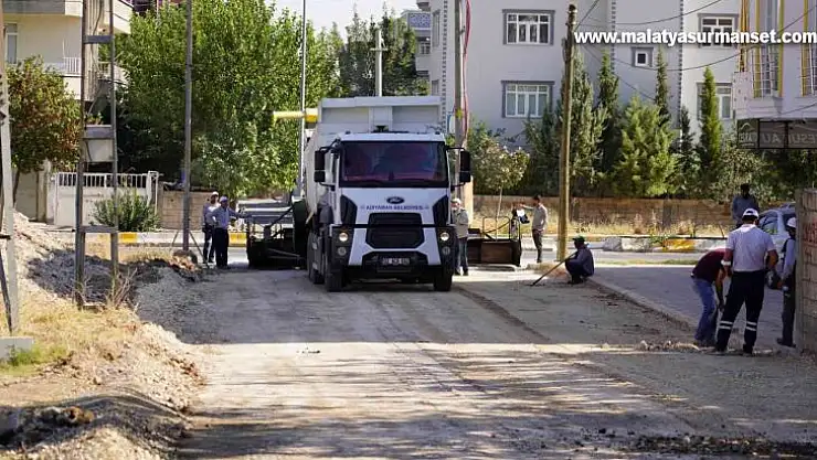 Yeni Mahallede yol düzenleme çalışması