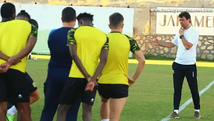 Yeni Malatyaspor'da Haqi Osman ve Philip Awuku sevinci