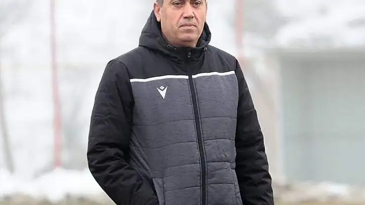 Yeni Malatyaspor'da Özdeş'i futbolcuları istifadan vazgeçirdi