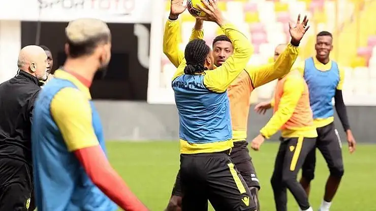 Yeni Malatyaspor, Konya maçının taktik provasını yaptı