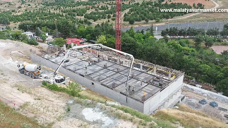 Yeni Polisevi inşaatı sürüyor