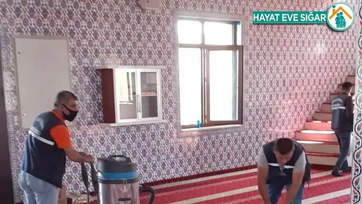 Yenişehir'de cuma namazı hazırlığı