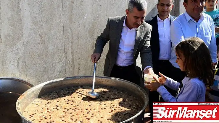Yeşilyurt Belediyesi'nden Aşure ikramı