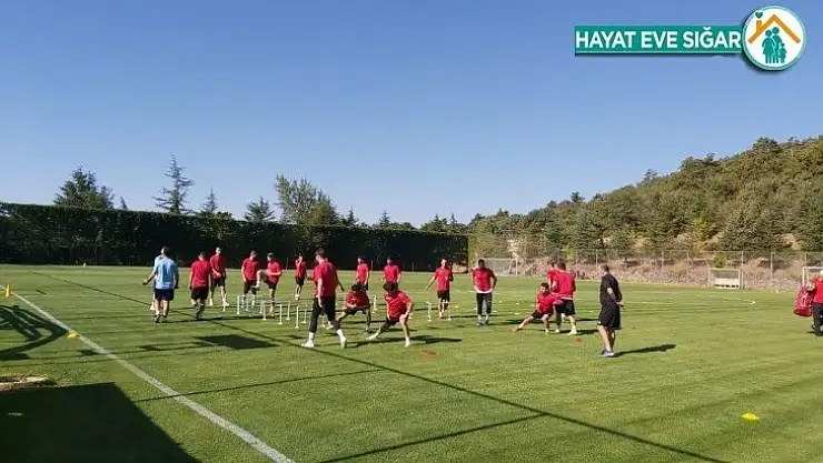 Yeşilyurt Belediyespor kadrosunu sil baştan yeniledi