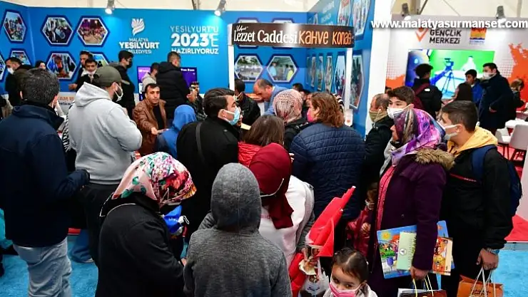 Yeşilyurt'ta gençlik festivalindeki etkinlikleri büyük ilgi görüyor