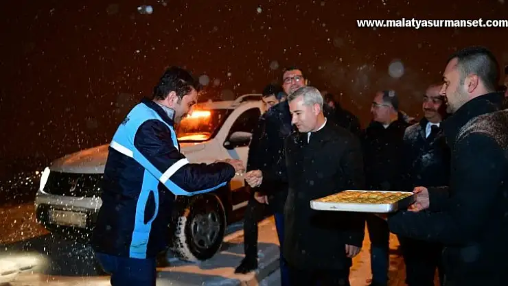 Yeşilyurt'ta karla mücadele seferberliği
