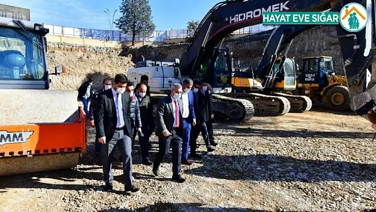 Yeşilyurt'ta millet bahçesi inşaat alanında kazı çalışmaları tamamlandı