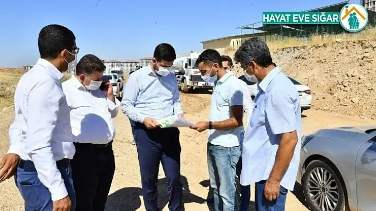 Yeşilyurt'ta yol çalışmalarına önem
