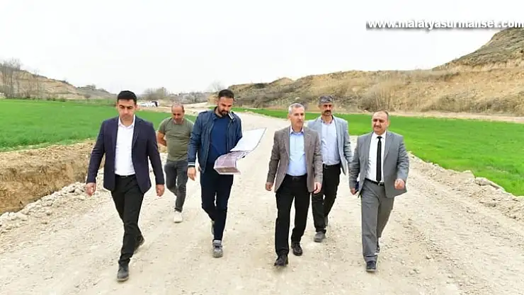 Yeşilyurt'ta yollar daha konforlu hale getiriliyor