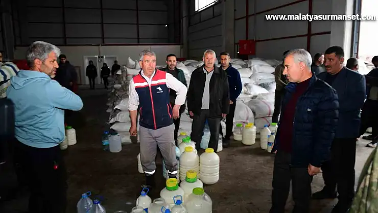 Yeşilyurt'te afetzede süt üreticilerine belediye desteği