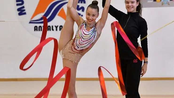 Yılın sporcuları Muratpaşa'dan