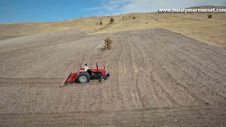 Yıllarca kaldığı Fransa'da en iyi fakültede doktora yaptı, köyüne dönüp tarıma başladı