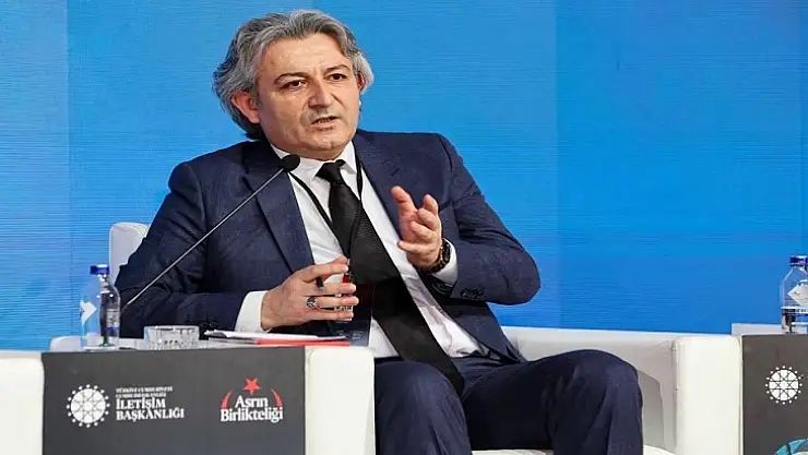 Yılmaz 'Asrın Afetinin 1. Yılında Afet İletişimi Sempozyumu'na Katıldı