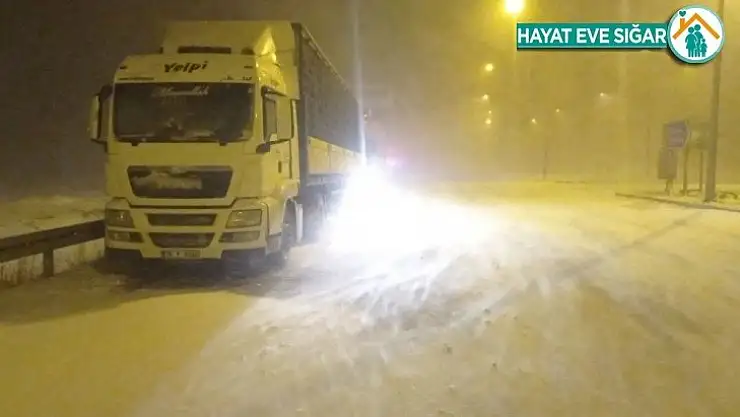 Sivas-Malatya karayolu ulaşıma kapatıldı