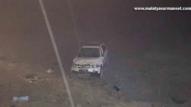 Yoldan çıkan cip tarlaya uçtu: 1 yaralı